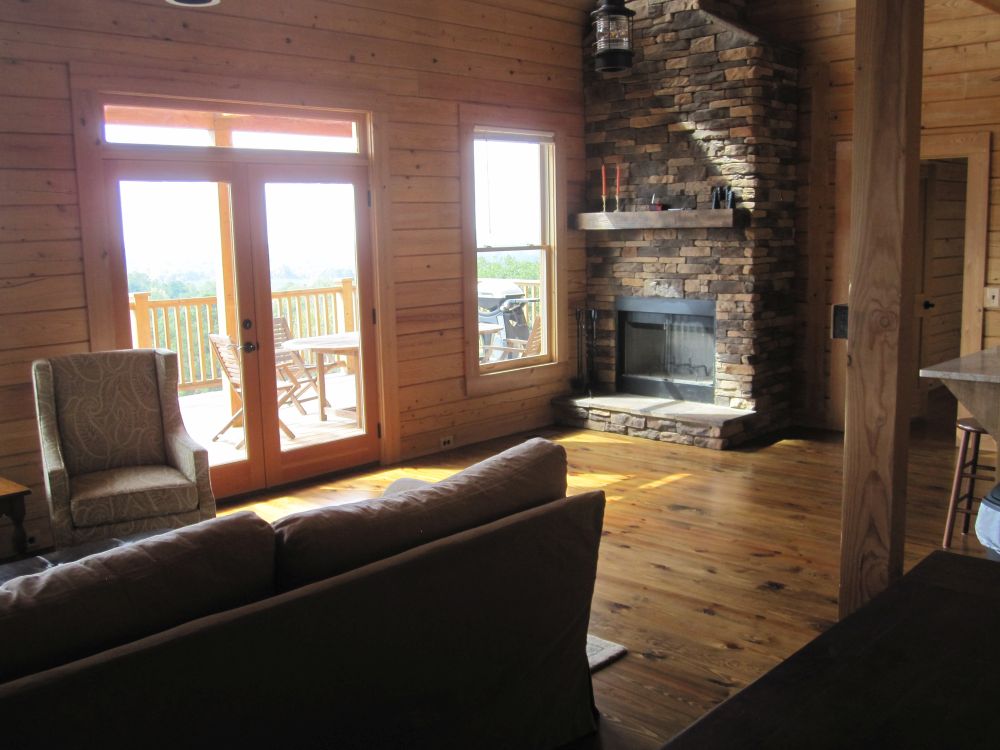 The Heights Cabin, Manchester, Vacation Rental